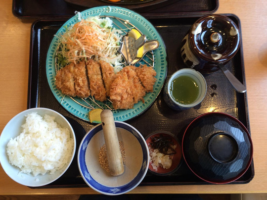 ファミリーレストランタイニー