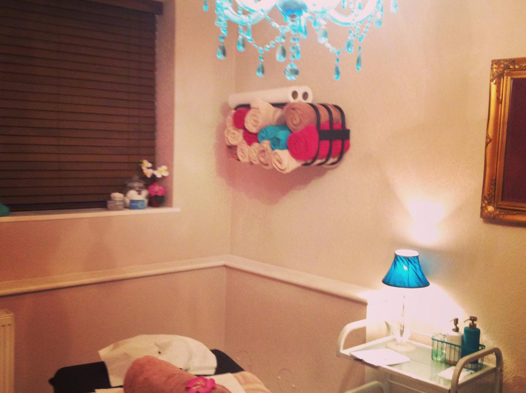 Neon Sports Massage景点图片