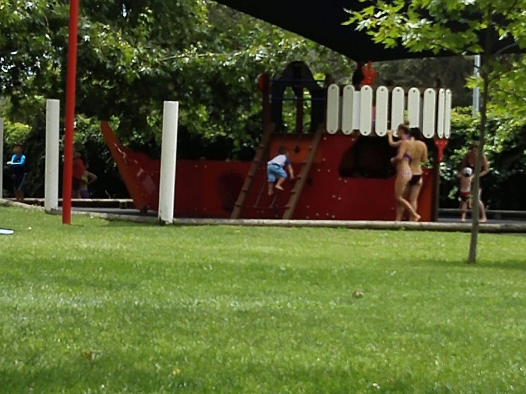 Manuka Swimming Pool-堪培拉必去景点