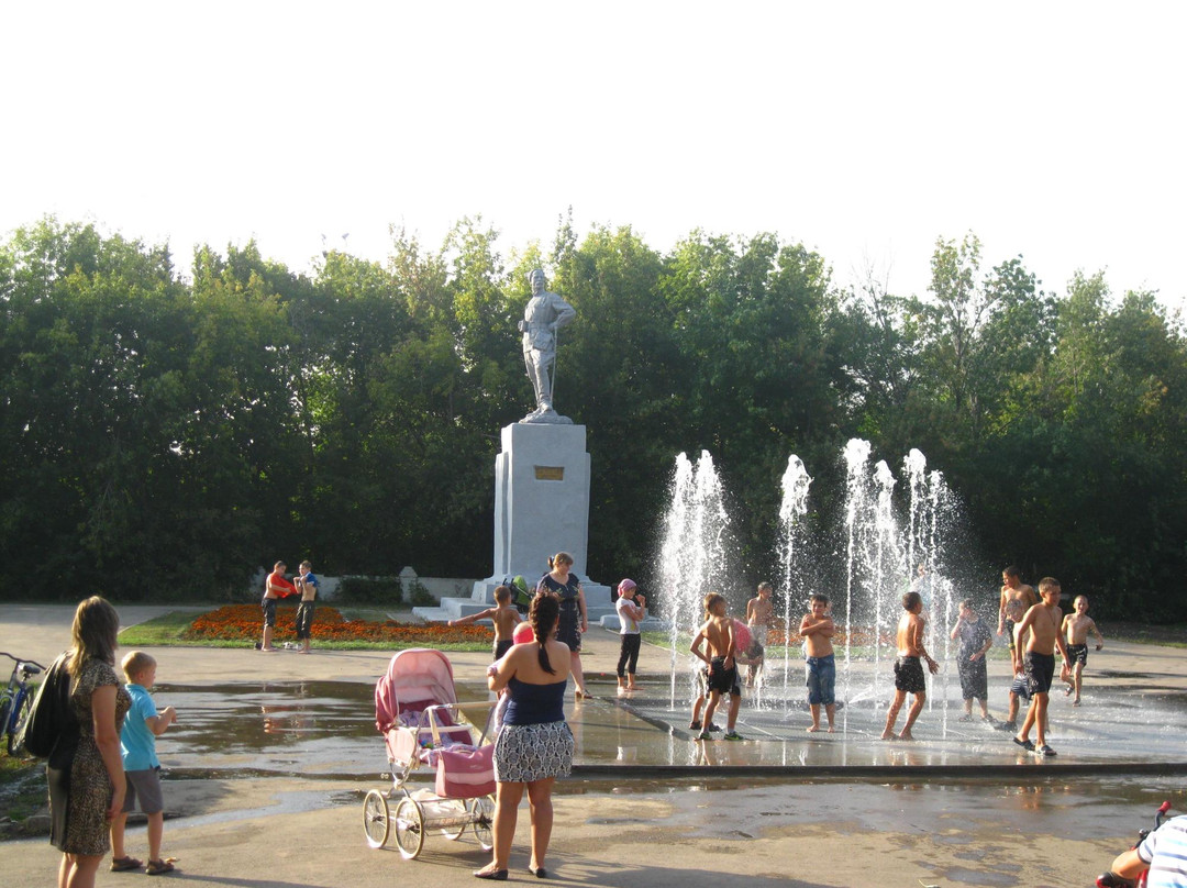 Monument to Chapayev景点图片
