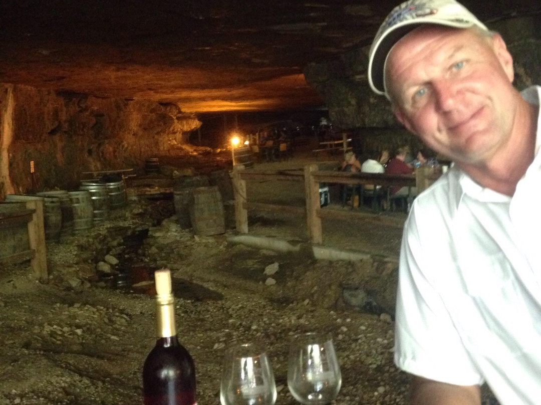 Cave Vineyard-Sainte Genevieve必去景点