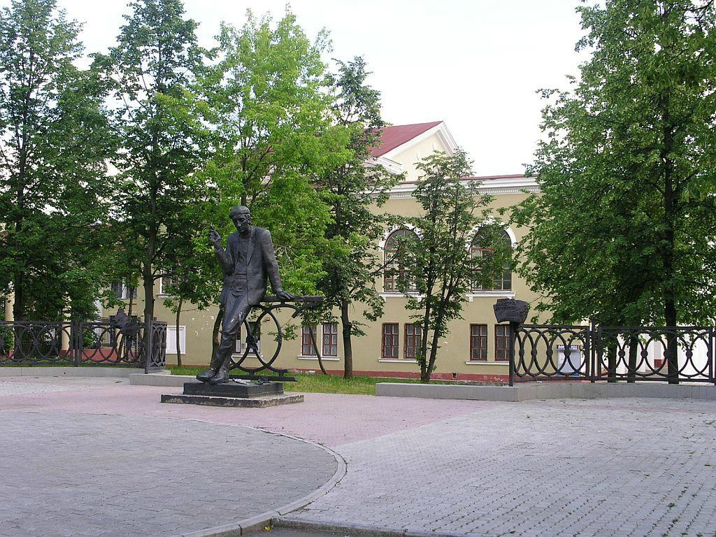 Statue of Reshetov景点图片