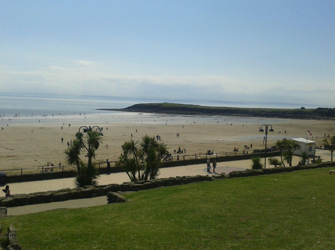 Whitmore Bay Beach景点图片