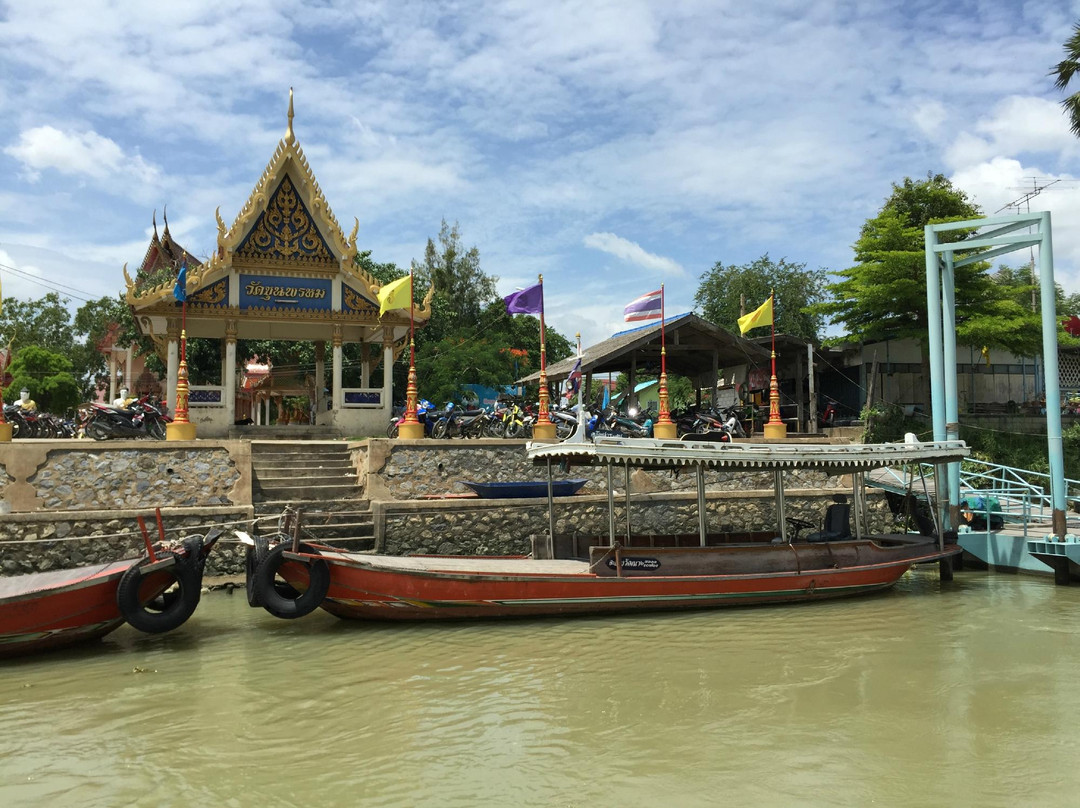 Ayutthaya Ferry Boat景点图片