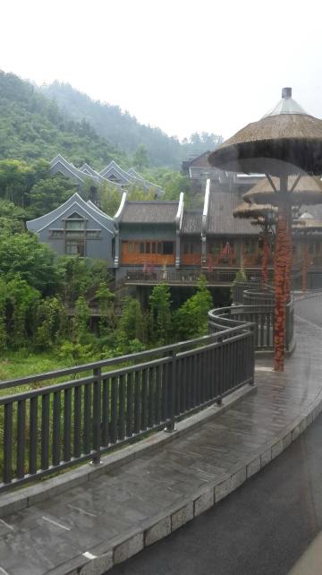 张家界禾田居度假酒店-客卧