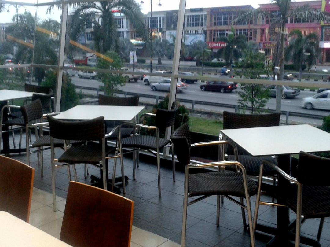 Domino's Pizza Aman Jaya