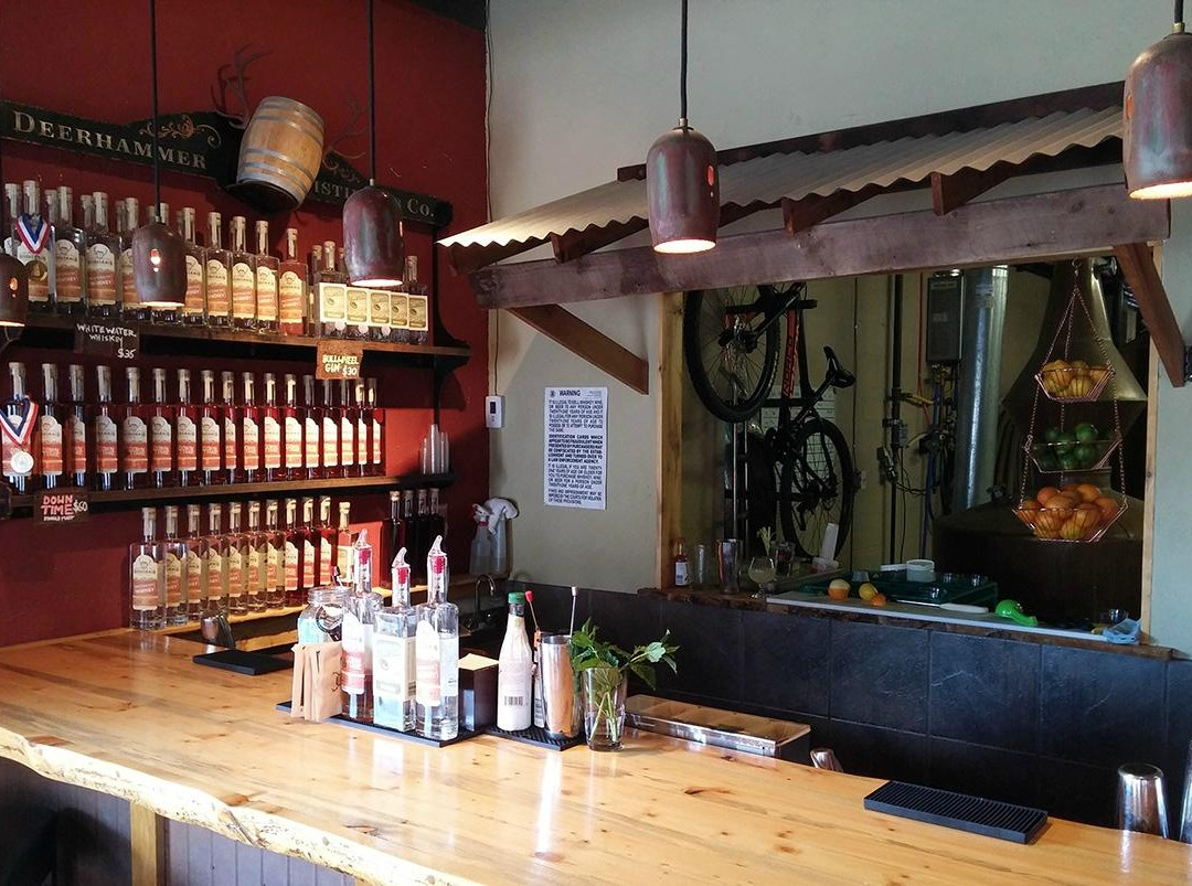 Deerhammer Distillery-布埃纳维斯塔必去景点