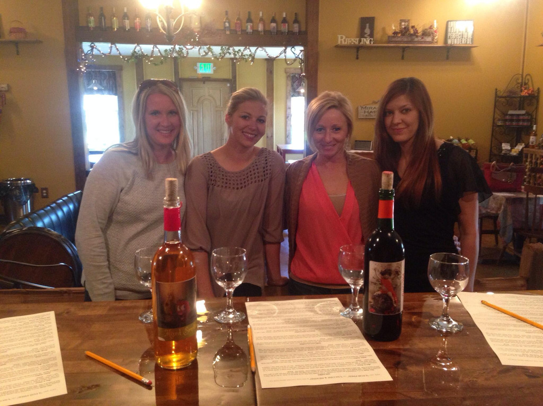 TJ Haase Winery-Clinton必去景点