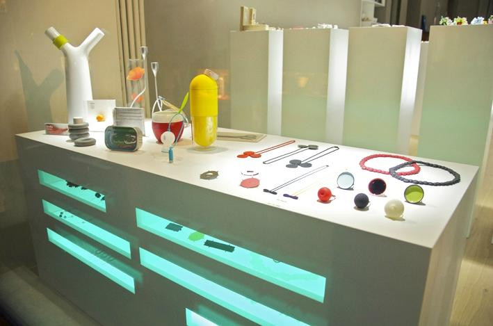 Caractère, atelier galerie bijoux et objets contemporains-纳沙泰尔必去景点