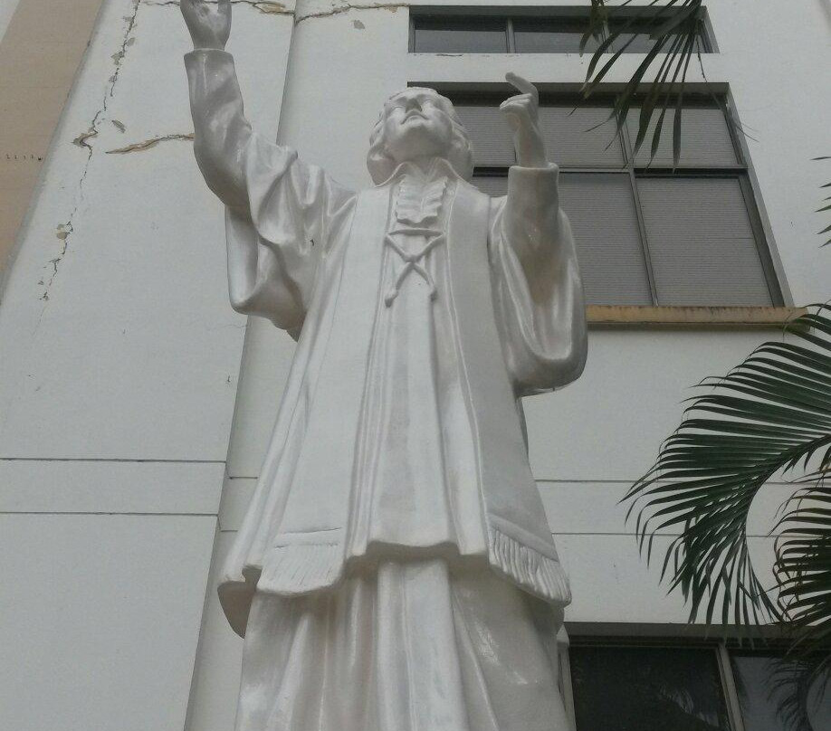 Plaza los Libertadores-比亚维森西奥必去景点