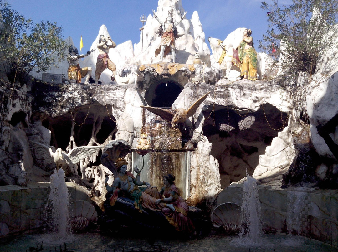 Bhuma Niketan temple景点图片