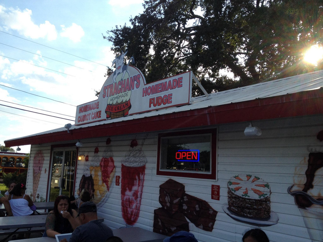 帕姆港餐馆和美食-Strachan’s Ice Cream and Desserts