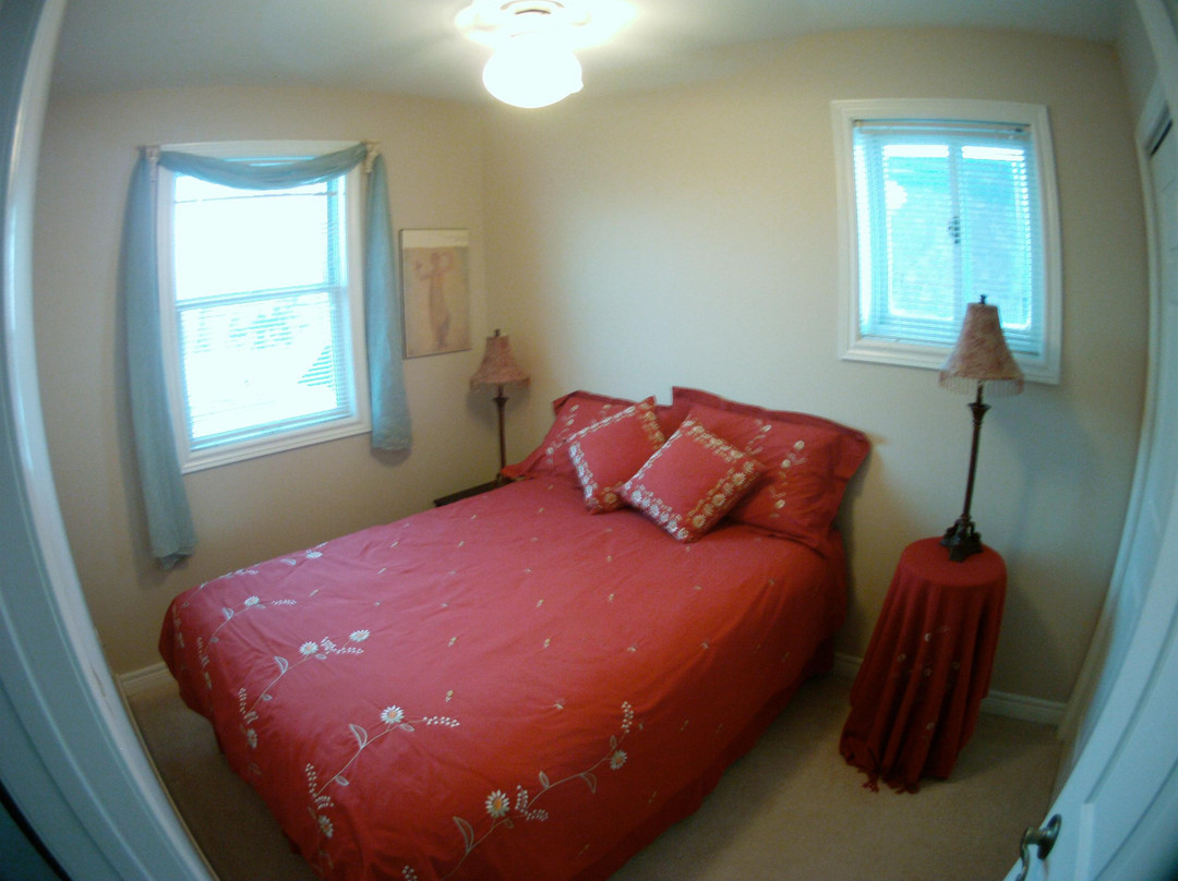 Point Pelee Lakeshore B&B