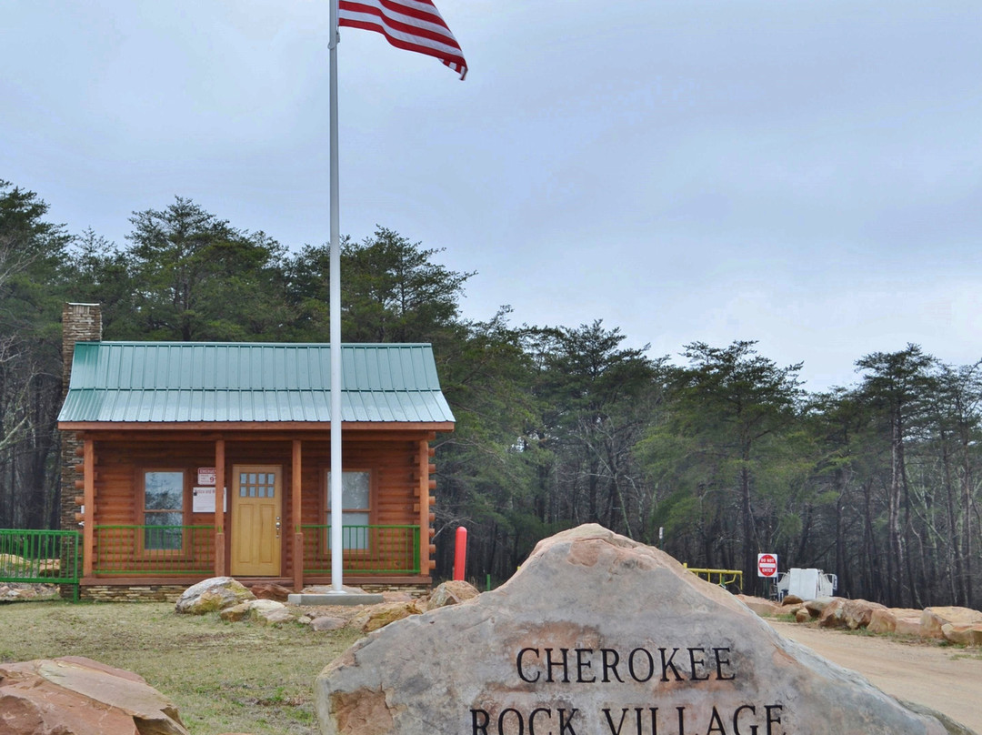 Cherokee Rock Village景点图片