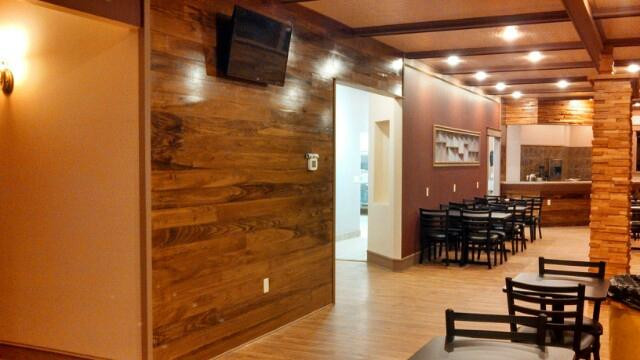 Menahga餐馆和美食-Hub 71 Sebeka