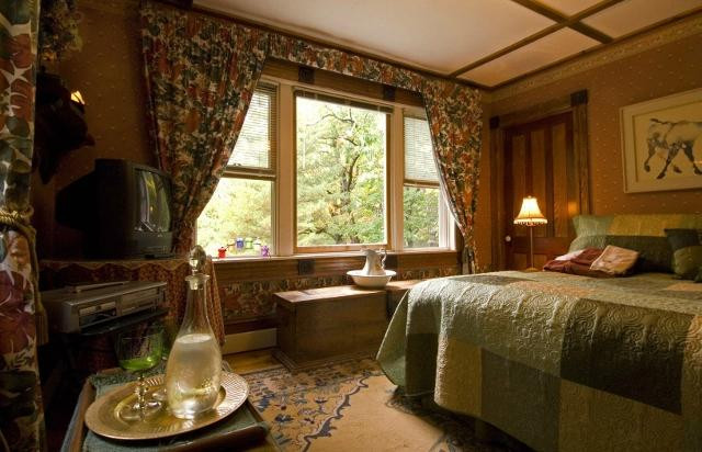 Tumblin' Falls B&B主图