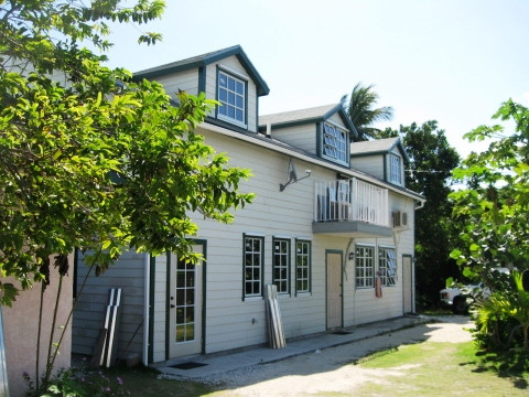 Javarrs Twinberry Inn