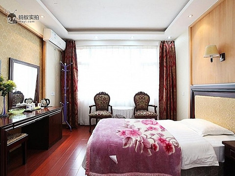 峨眉山蜀乡酒店主图