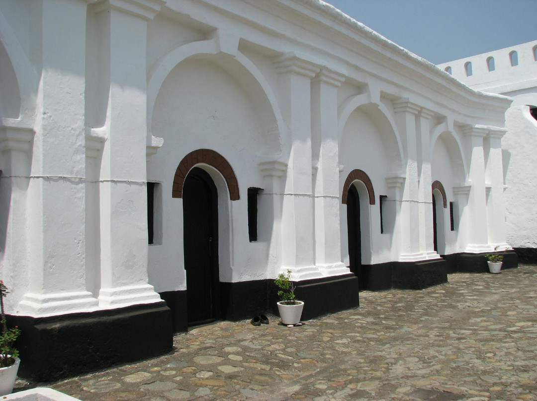 Fort Metal Cross-Dixcove必去景点