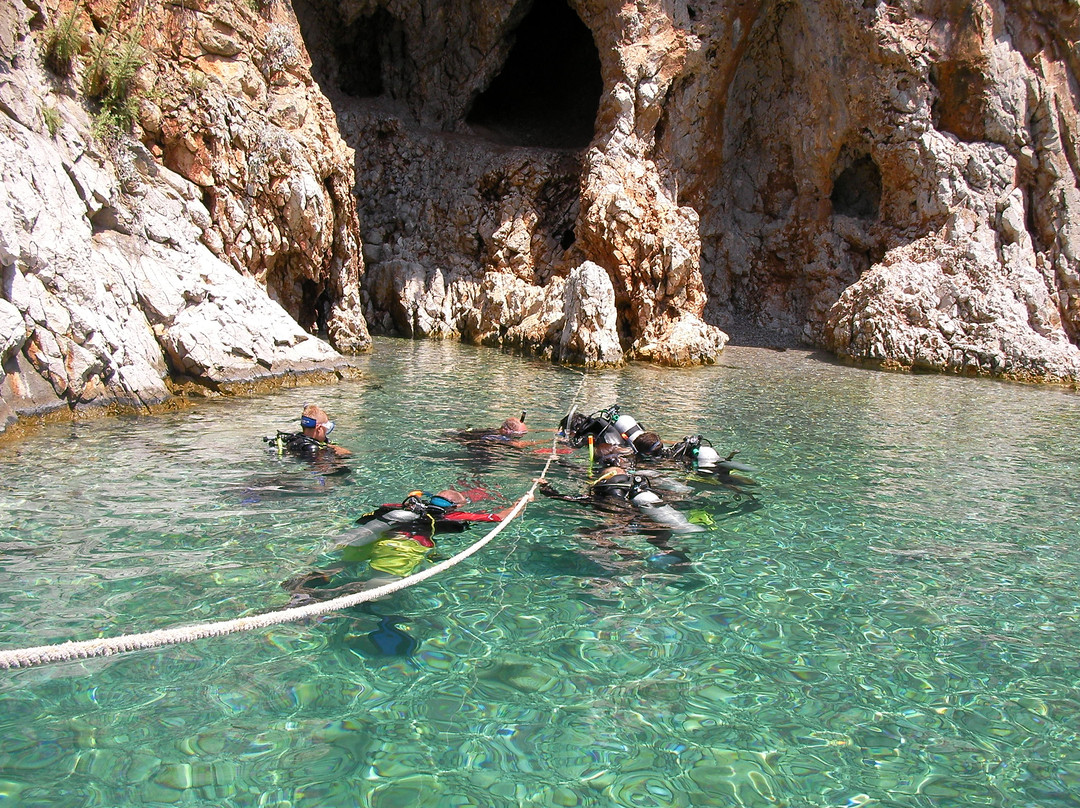 European Diving Centre景点图片
