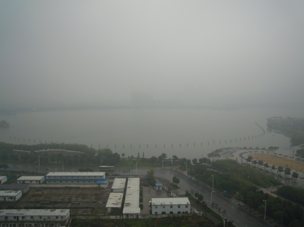 天鹅湖大酒店主图