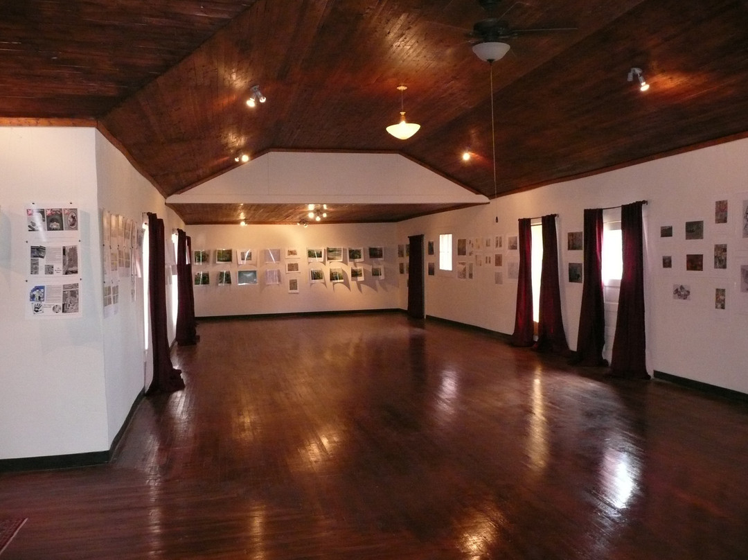 Fort D. A. Russell-马尔法必去景点