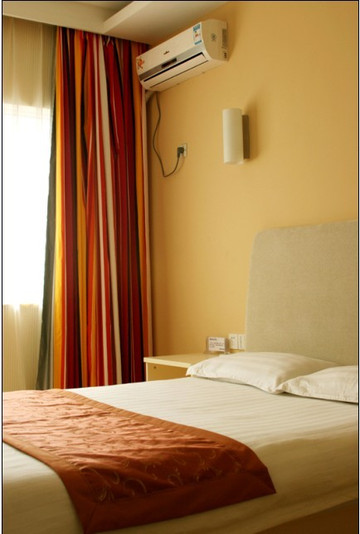 鼎家快捷酒店主图