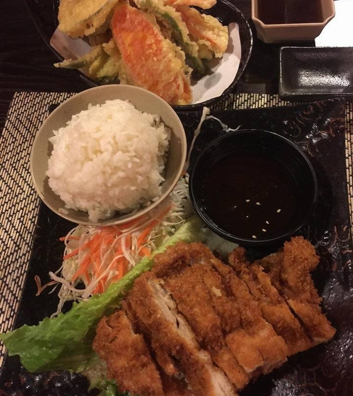 Wayne's Sushi Bistro