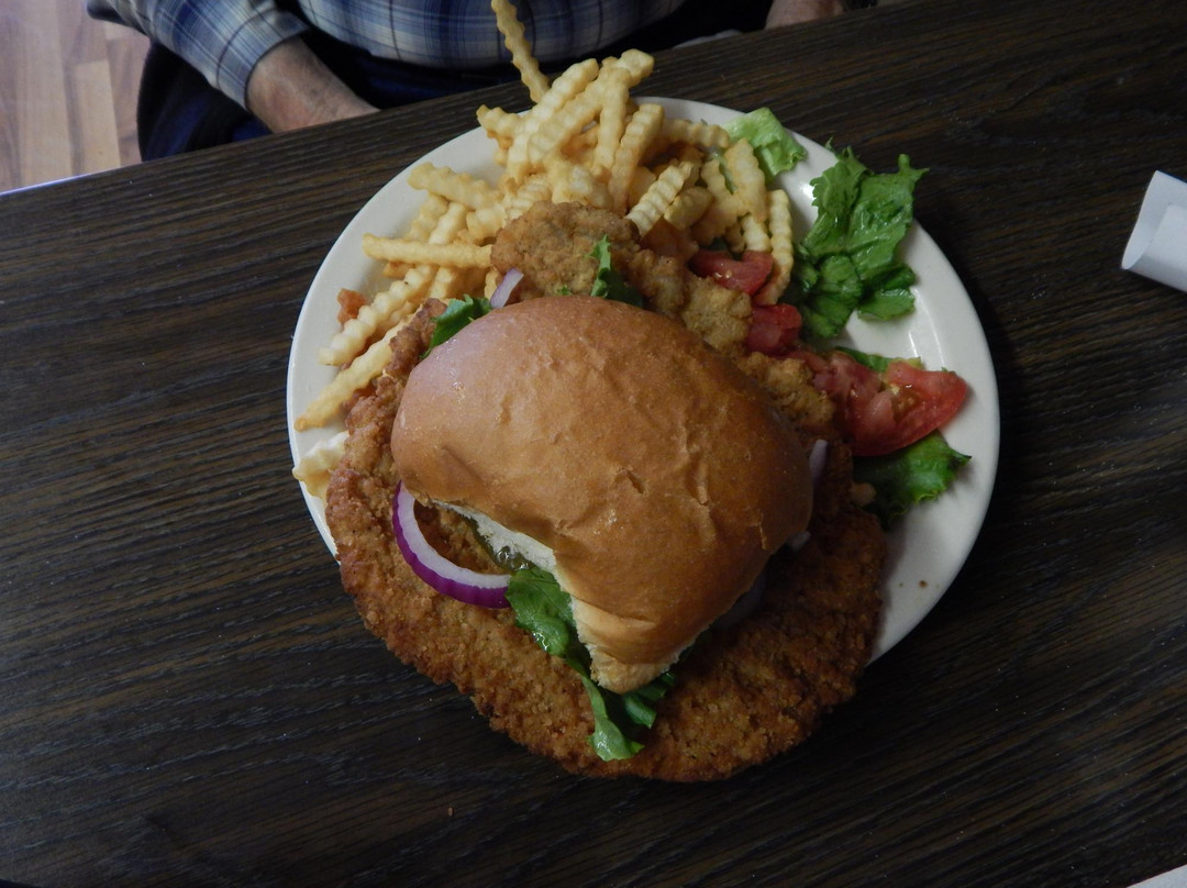 West Bend餐馆和美食-Wagon Wheel Cafe