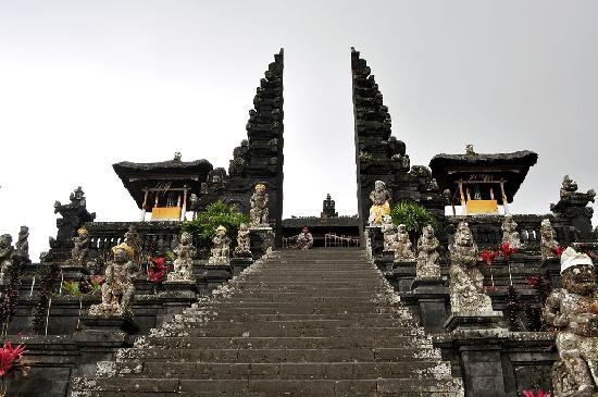 北沙基母庙-卡朗阿森必去景点