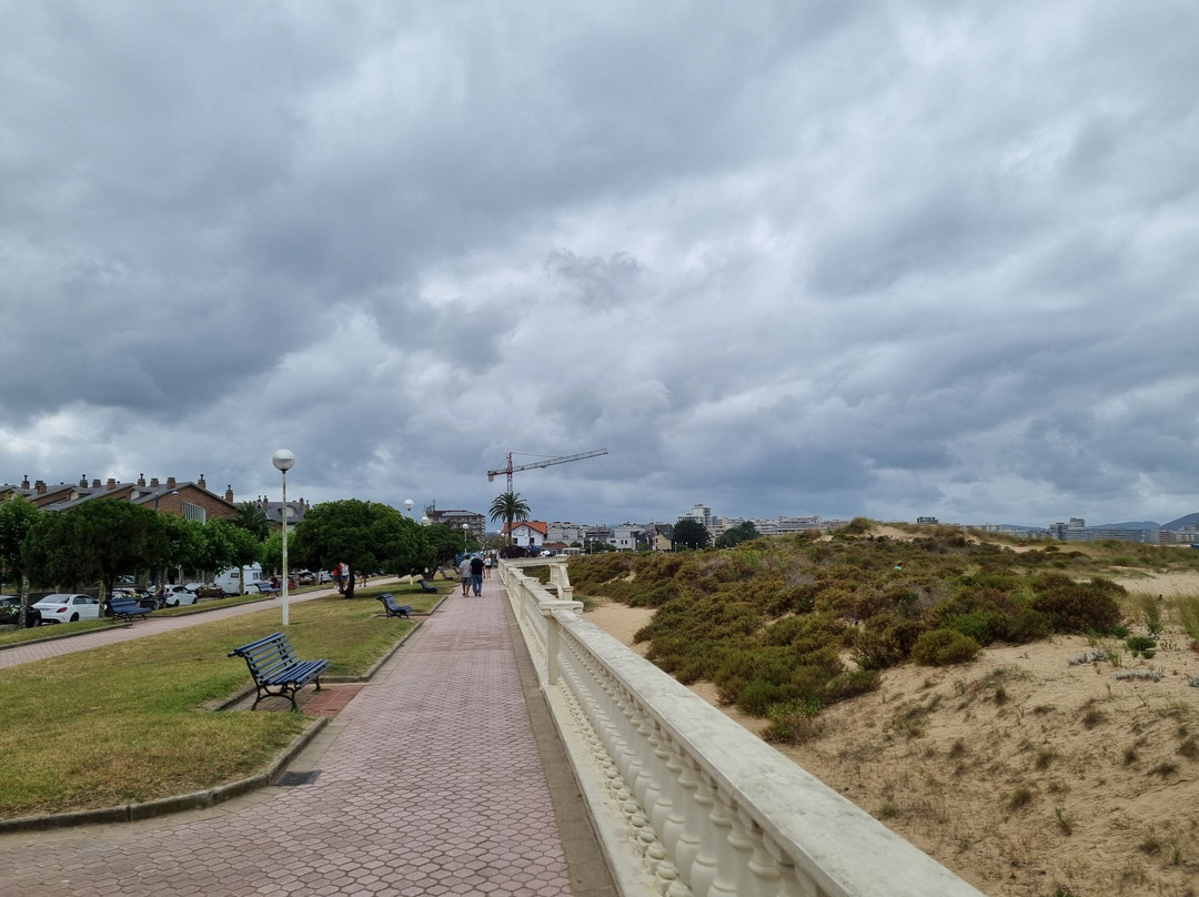 Paseo Maritimo De Laredo-拉雷多必去景点