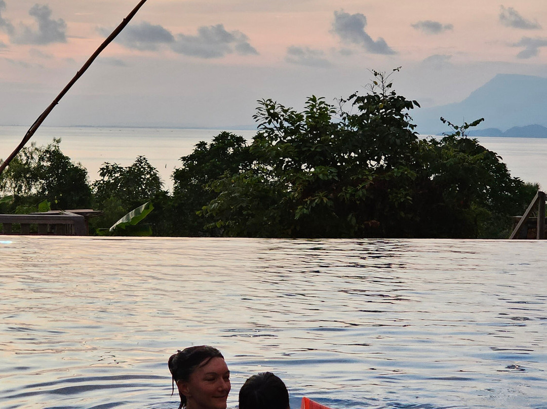 阳台自然度假村主图