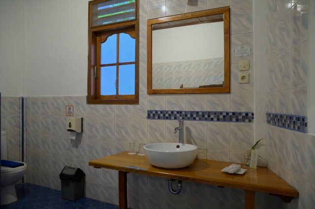 Tabo Cottages-浴室