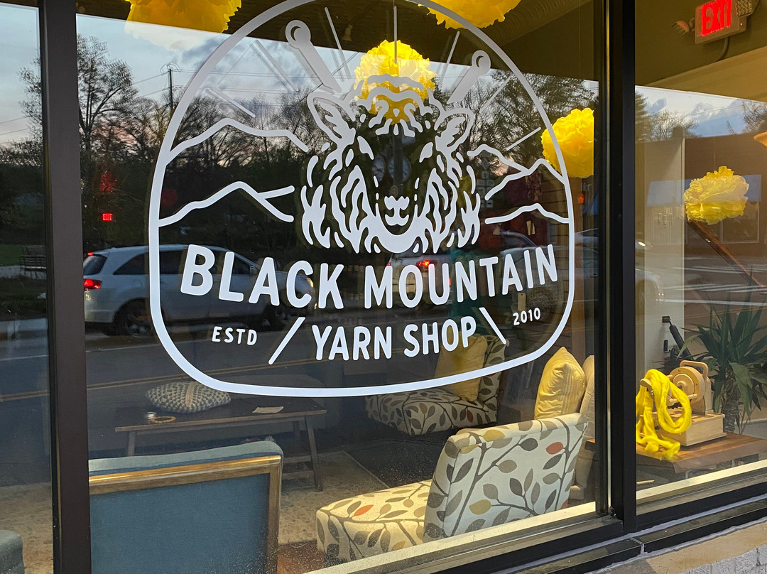 Black Mountain Town Square-Black Mountain必去景点