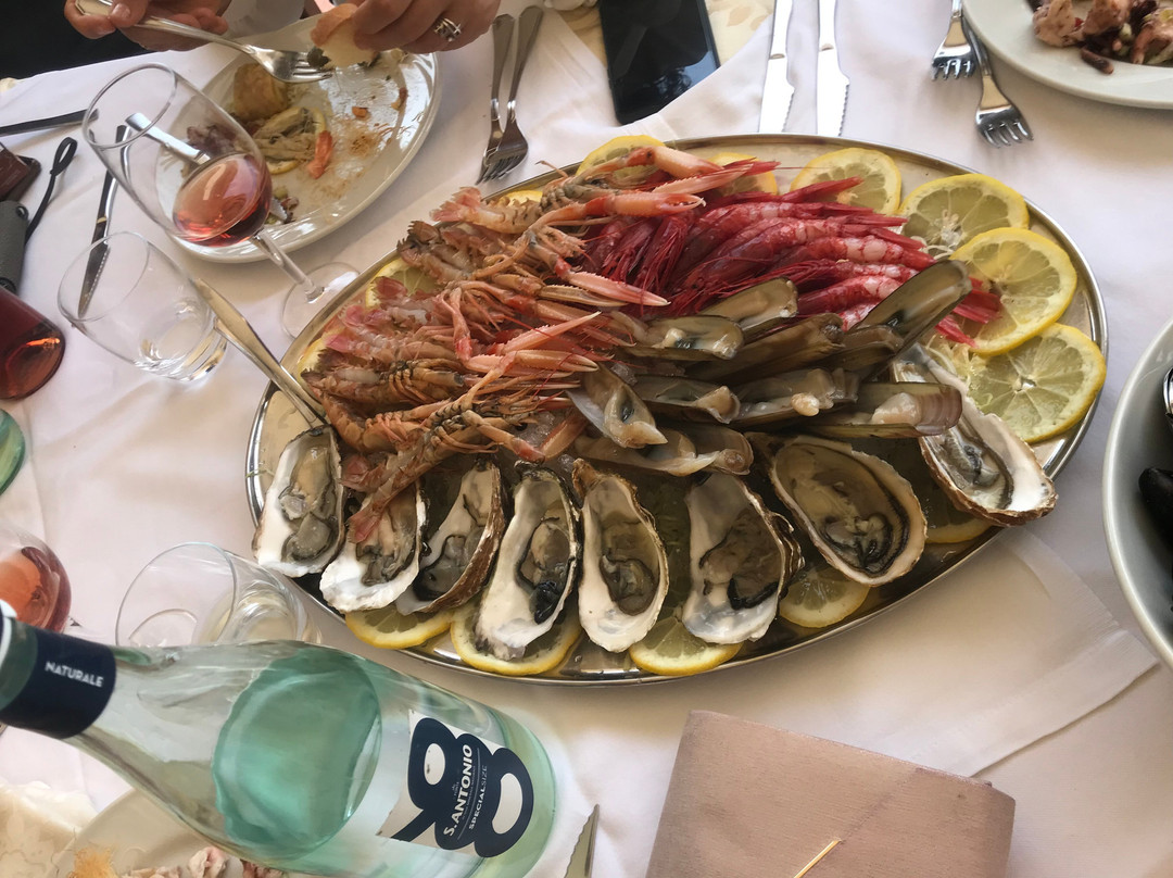 菲耶里农庄酒店