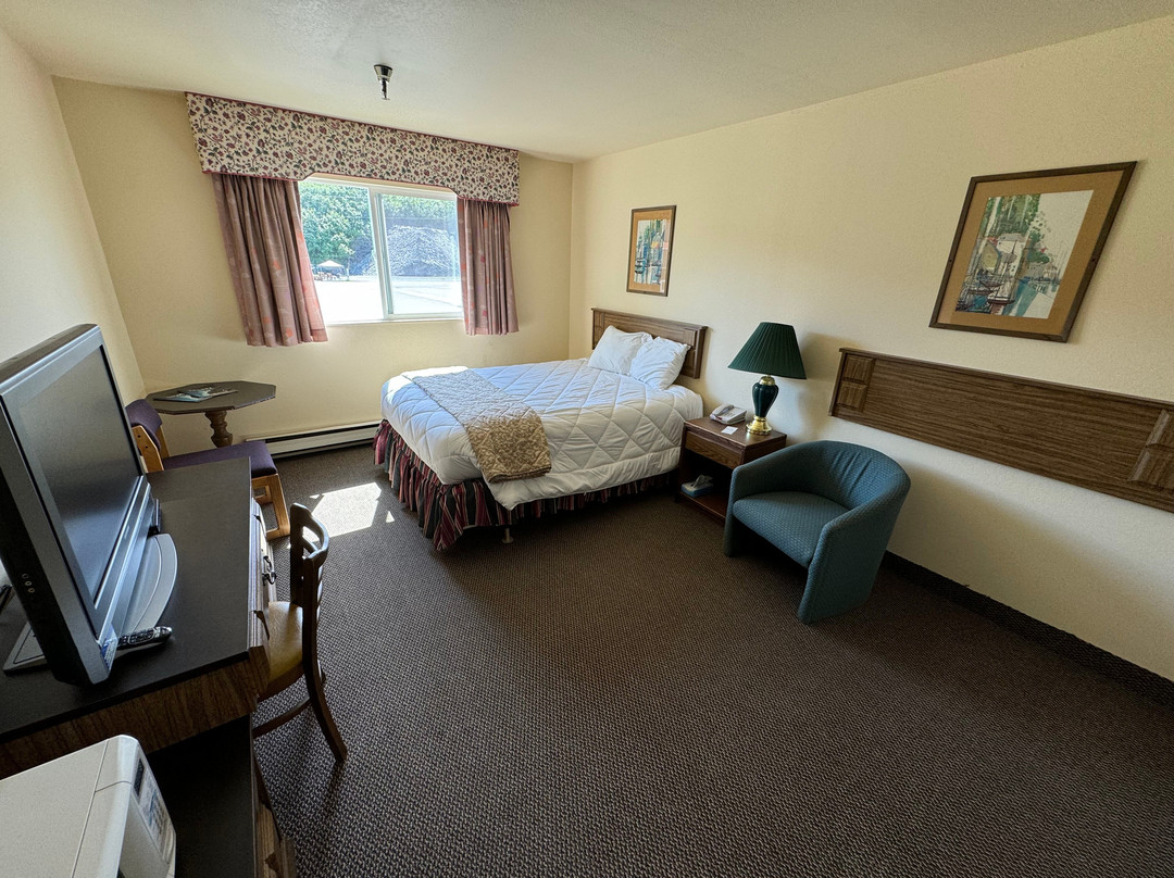 冰川之声酒店主图