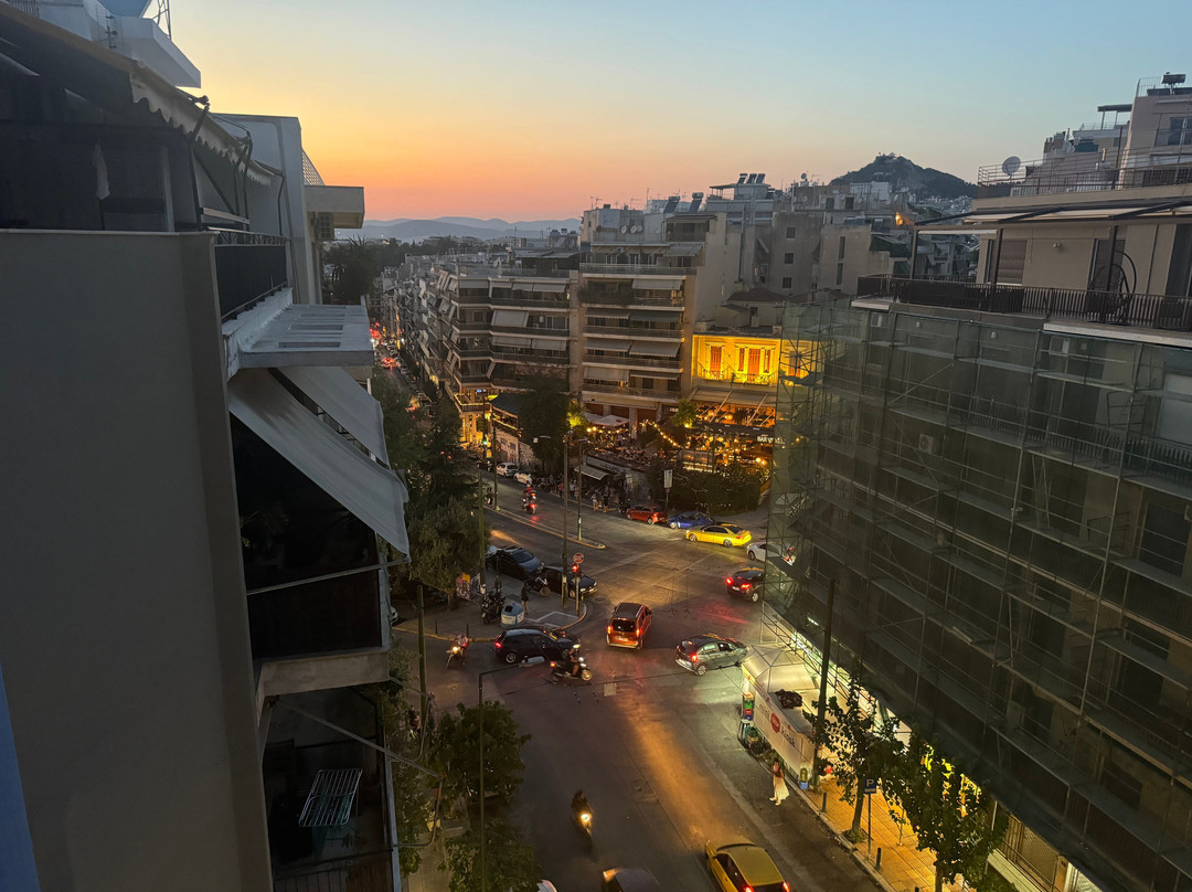 Athens BlueBuilding主图