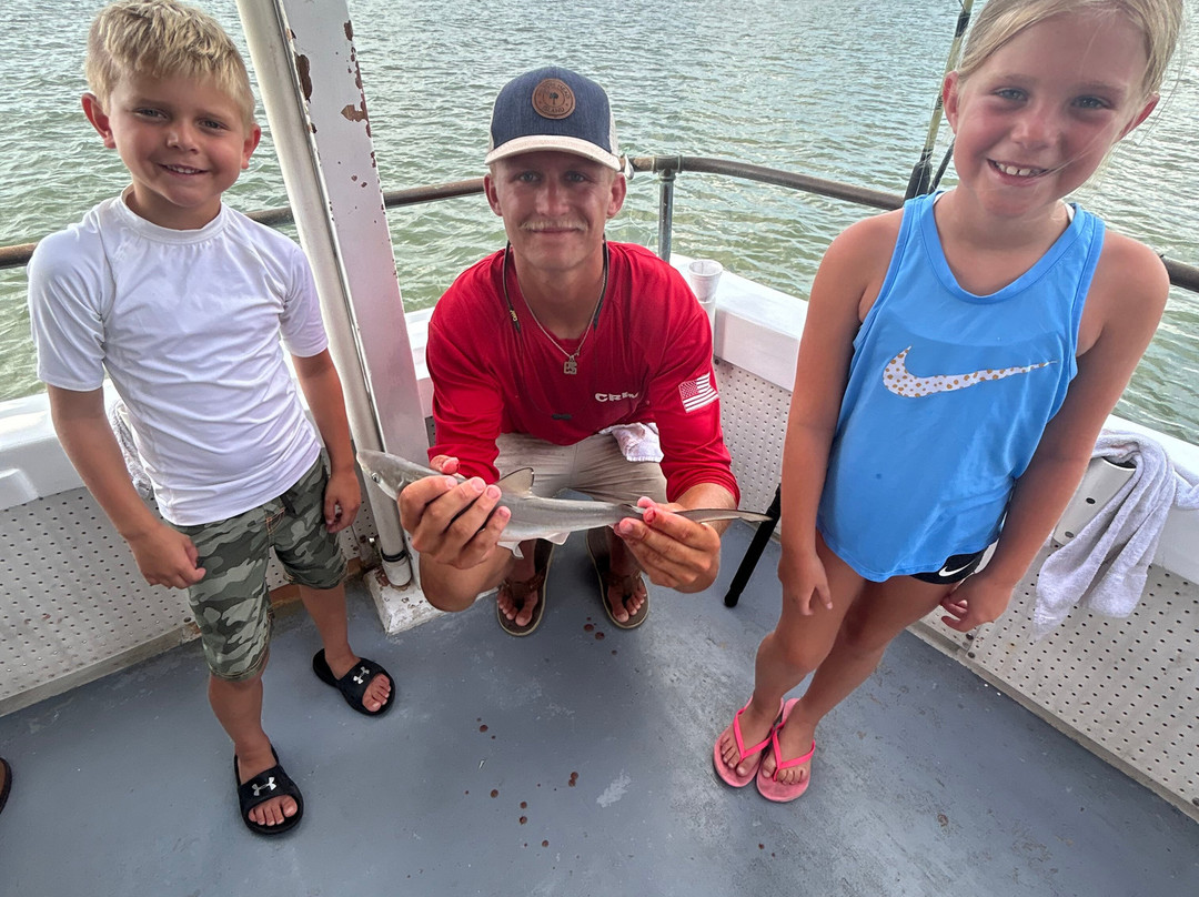 Captain Hook Party Fishing Boat-希尔顿头岛必去景点