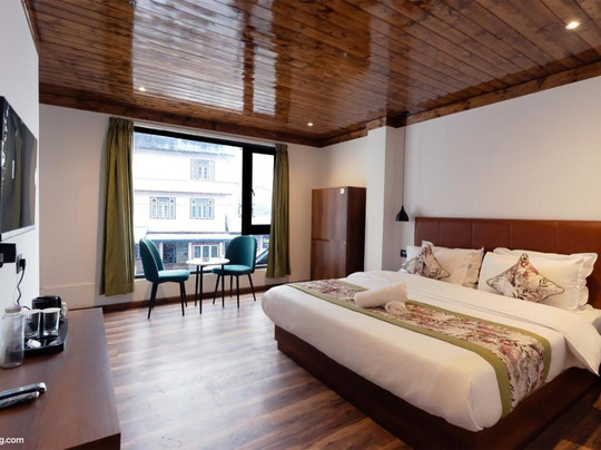 Avianna Mystique Valley Lachung