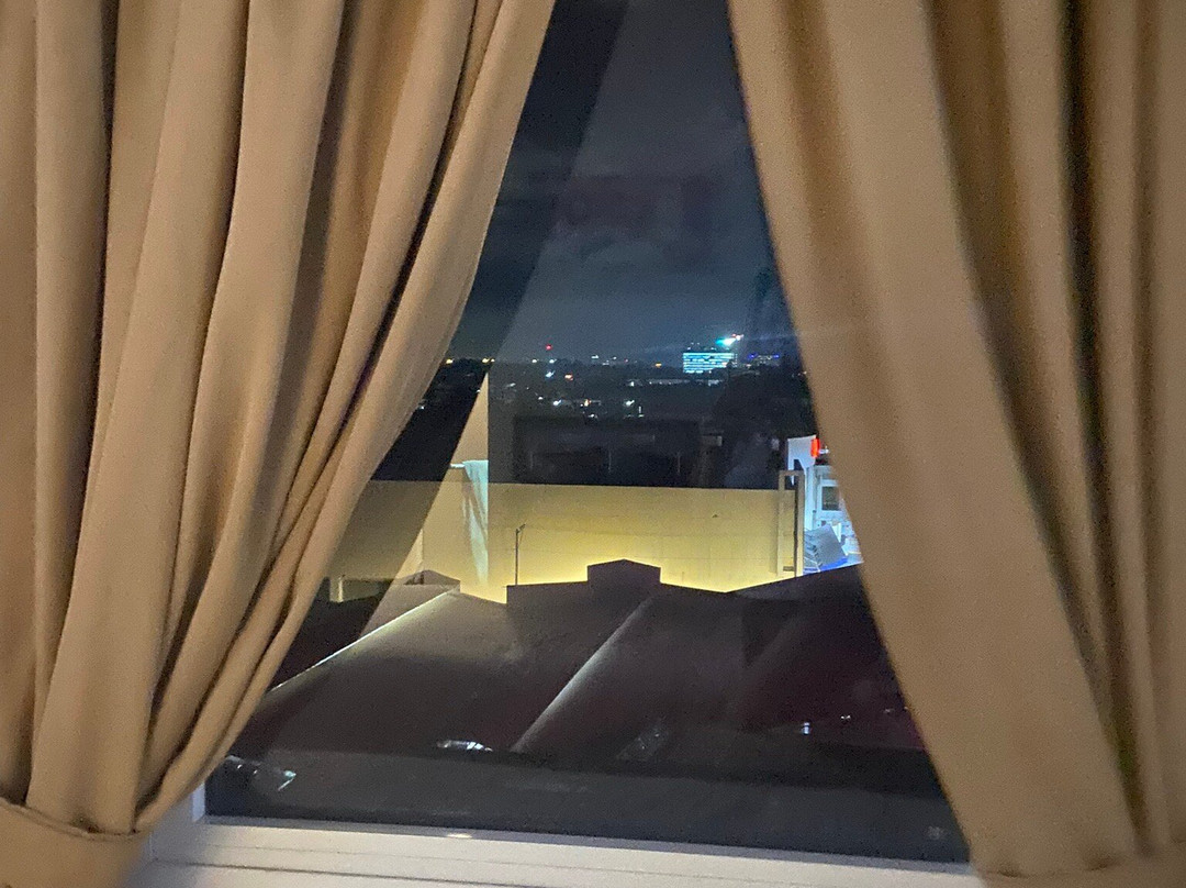 达沃红色星球酒店主图