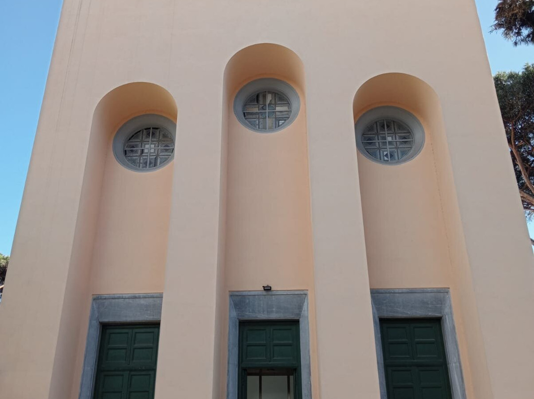 Chiesa San Nicola di Bari-Lido di Ostia必去景点