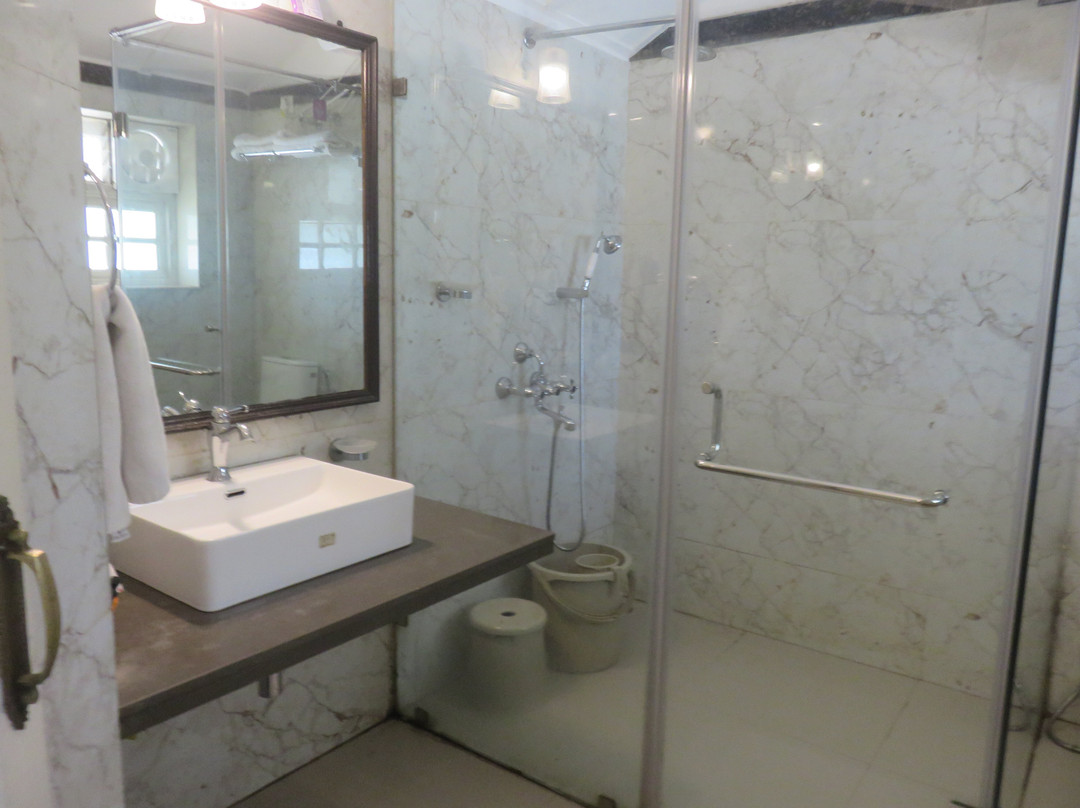 MPT Rock End Manor Pachmarhi主图