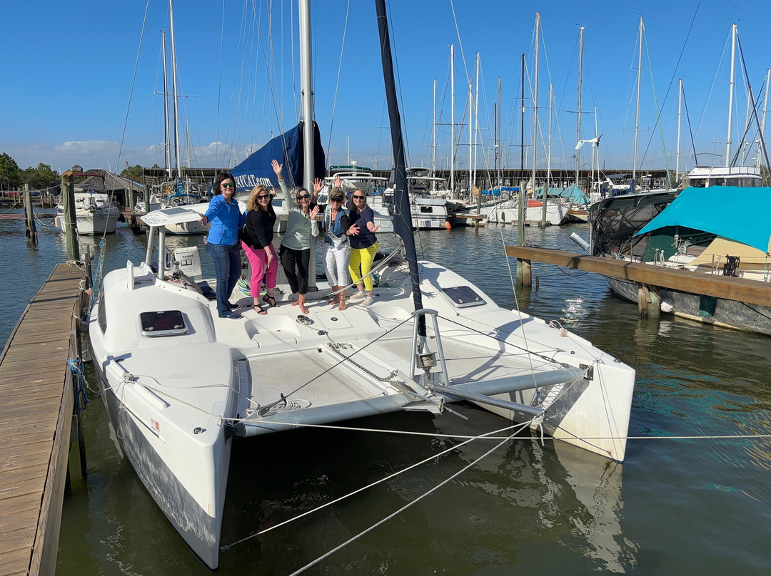 Sailaway Clear Lake Charters-克马必去景点