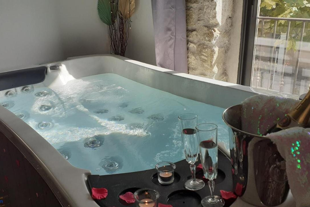 L'estello Gite Avec Jacuzzi