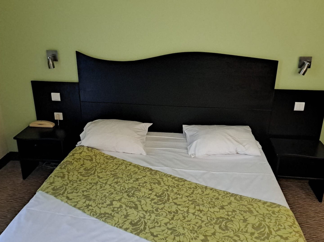 Hotel The Originals Coutances Cositel主图