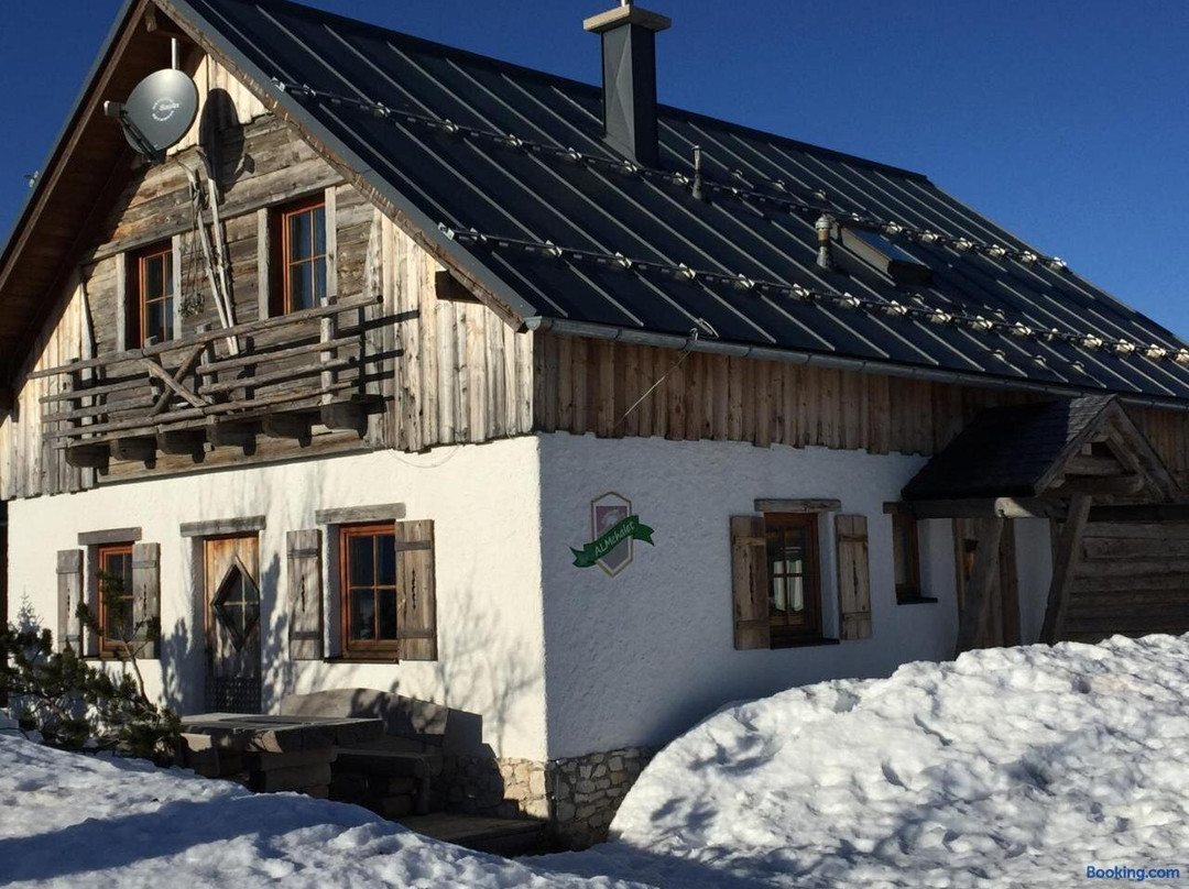 Almchalet Feuerkobel