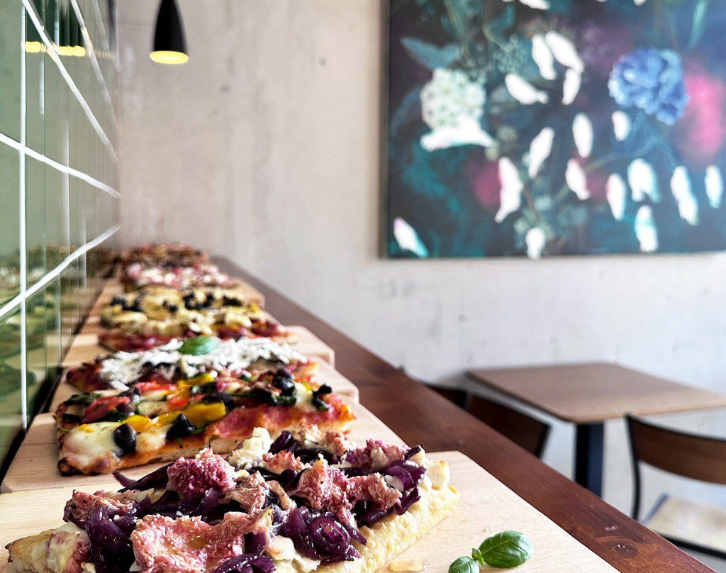 Storia, Pizza Al Taglio