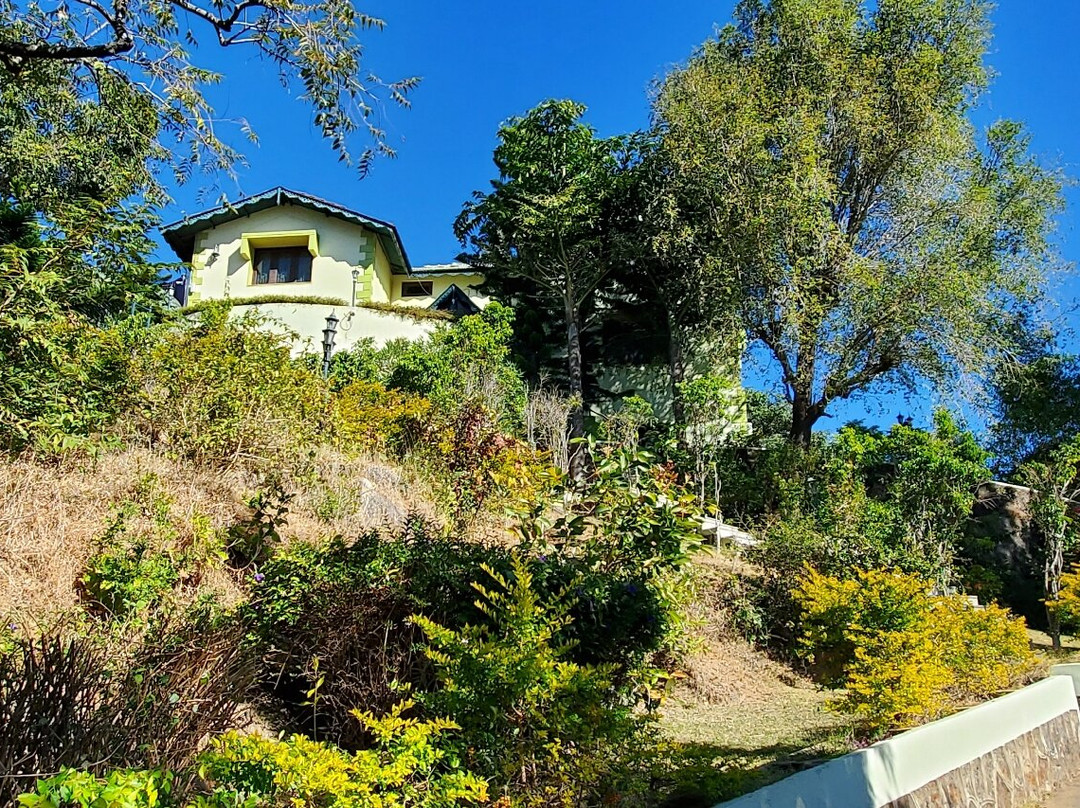 The Colonial Manek Manor主图