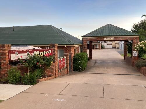 Poachers Paradise Motel主图
