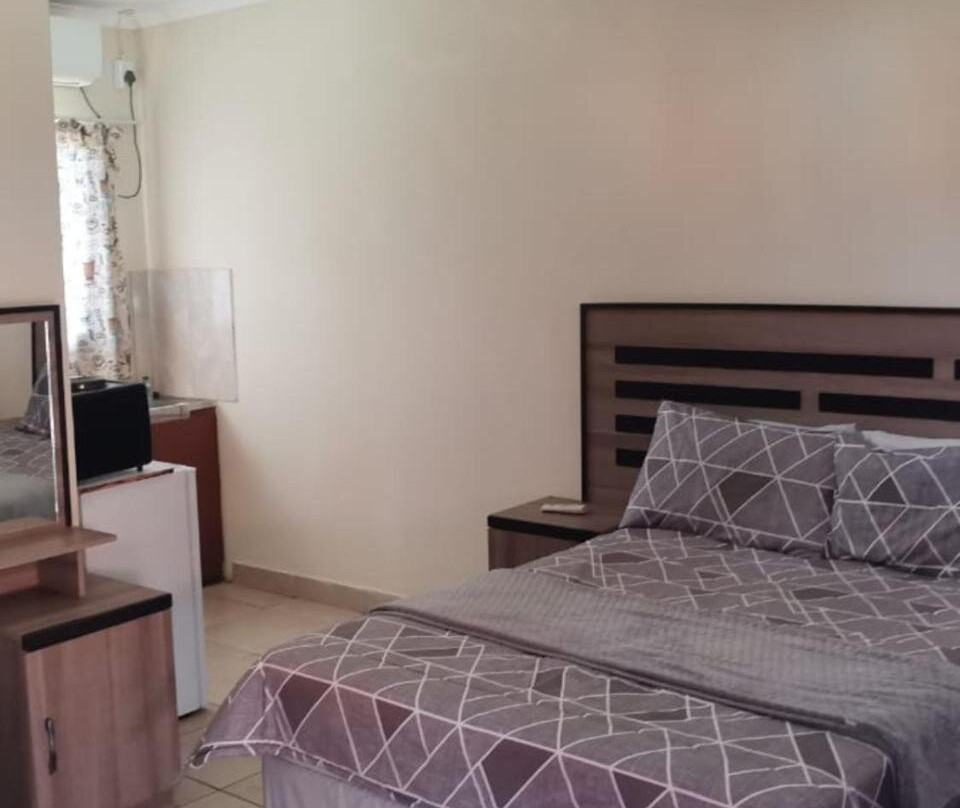 Ngisaphila Guesthouse